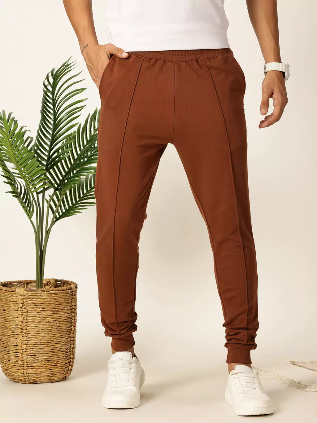 Thomas Scott Men Slim-Fit Mid Rise Joggers