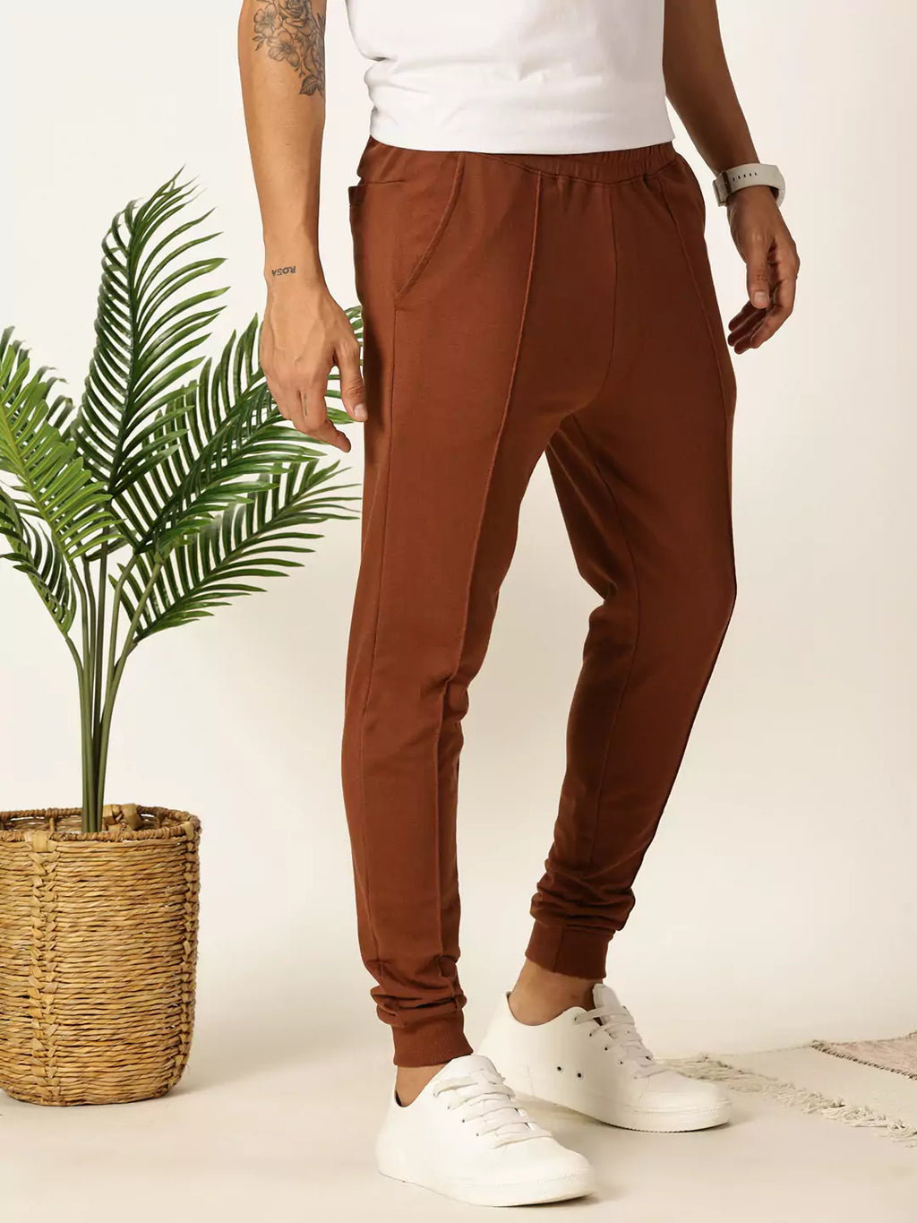 Thomas Scott Men Slim-Fit Mid Rise Joggers