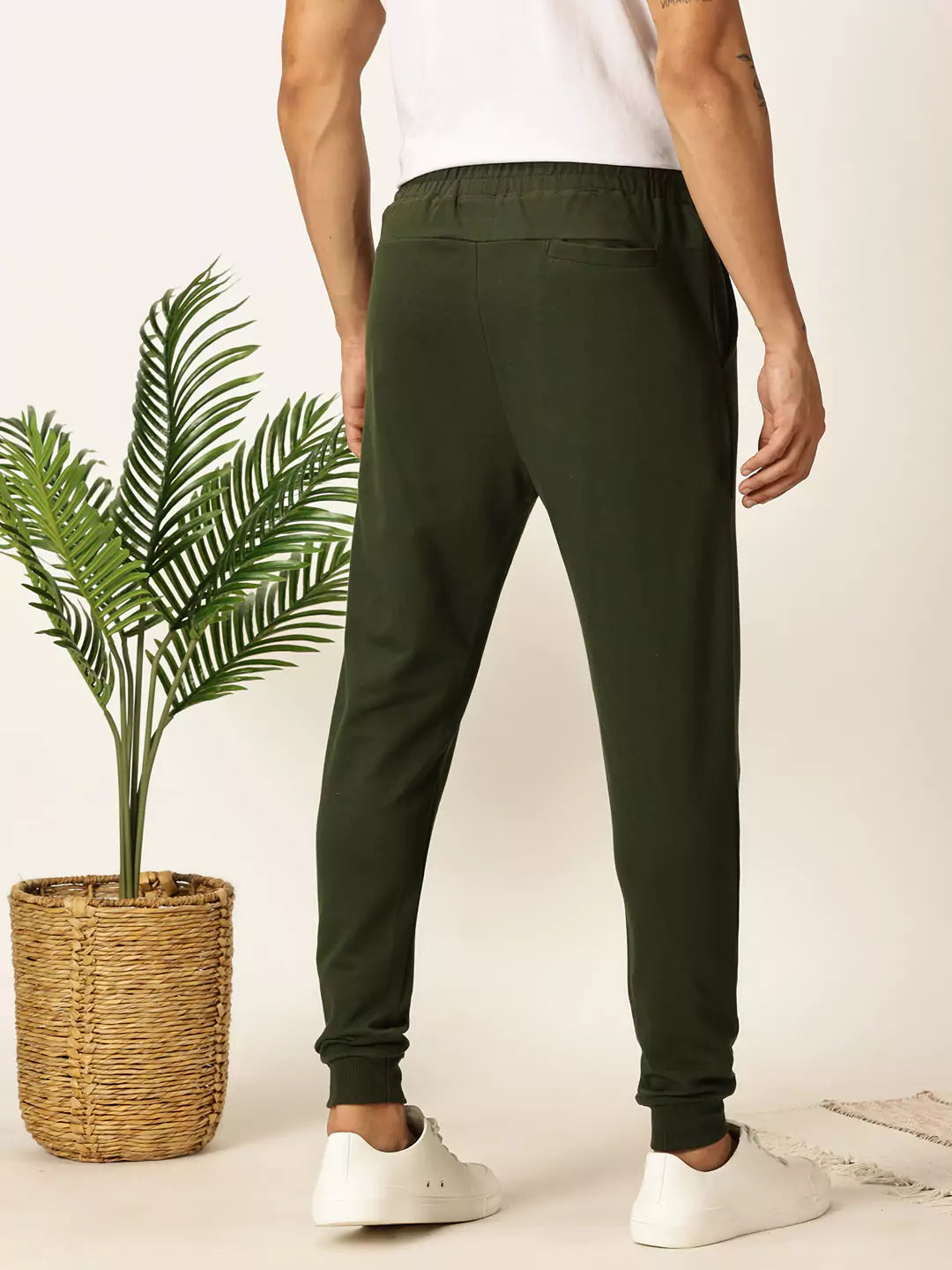 Thomas Scott Men Slim-Fit Mid Rise Joggers