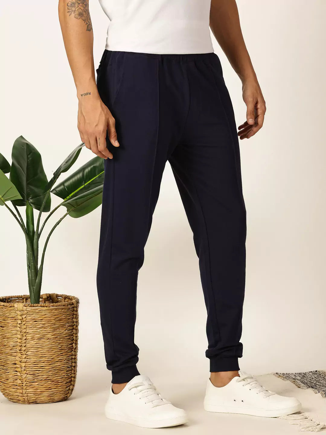 Thomas Scott Men Slim-Fit Mid Rise Joggers