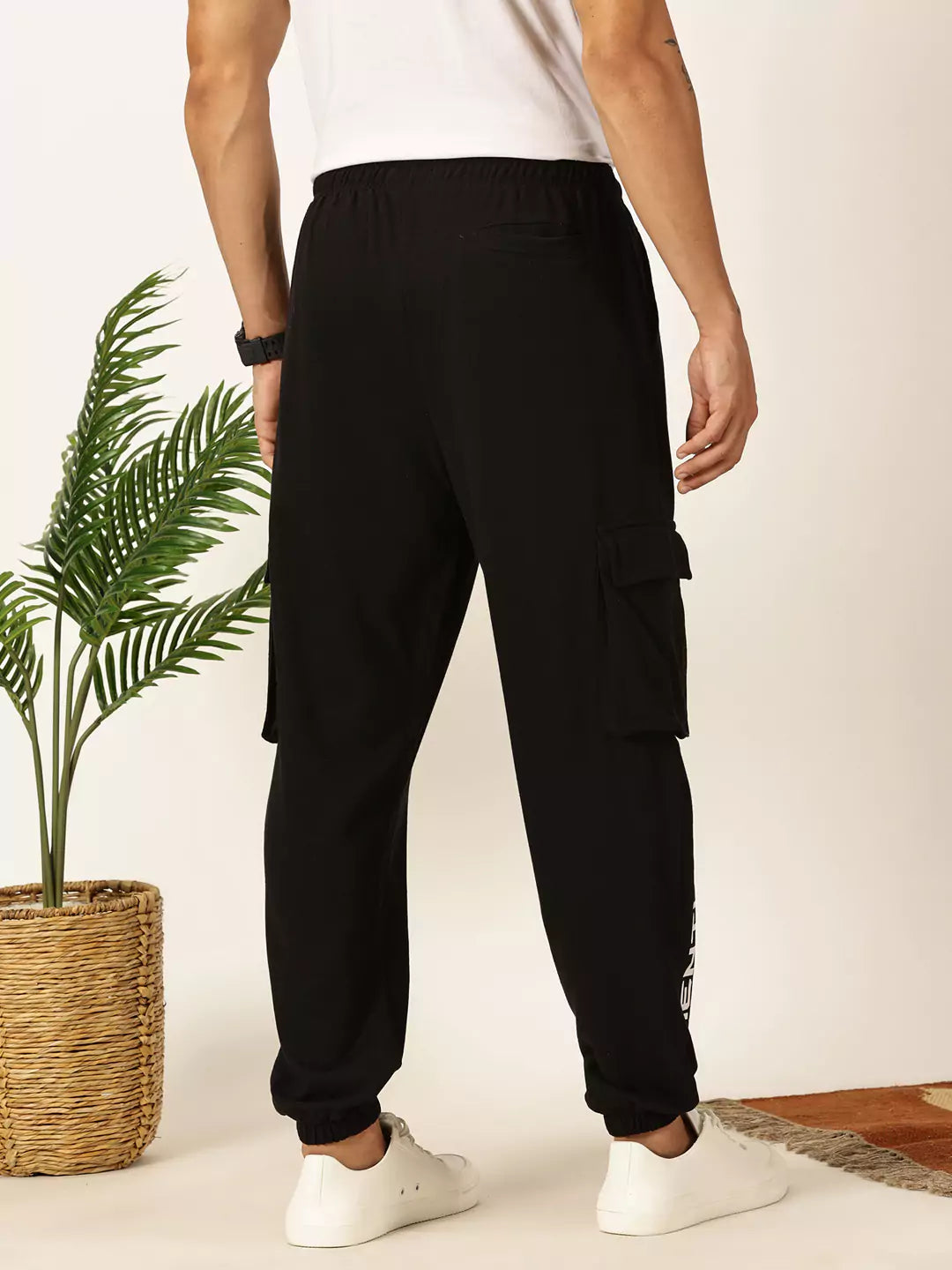 Thomas Scott Men Relaxed Fit Joggers