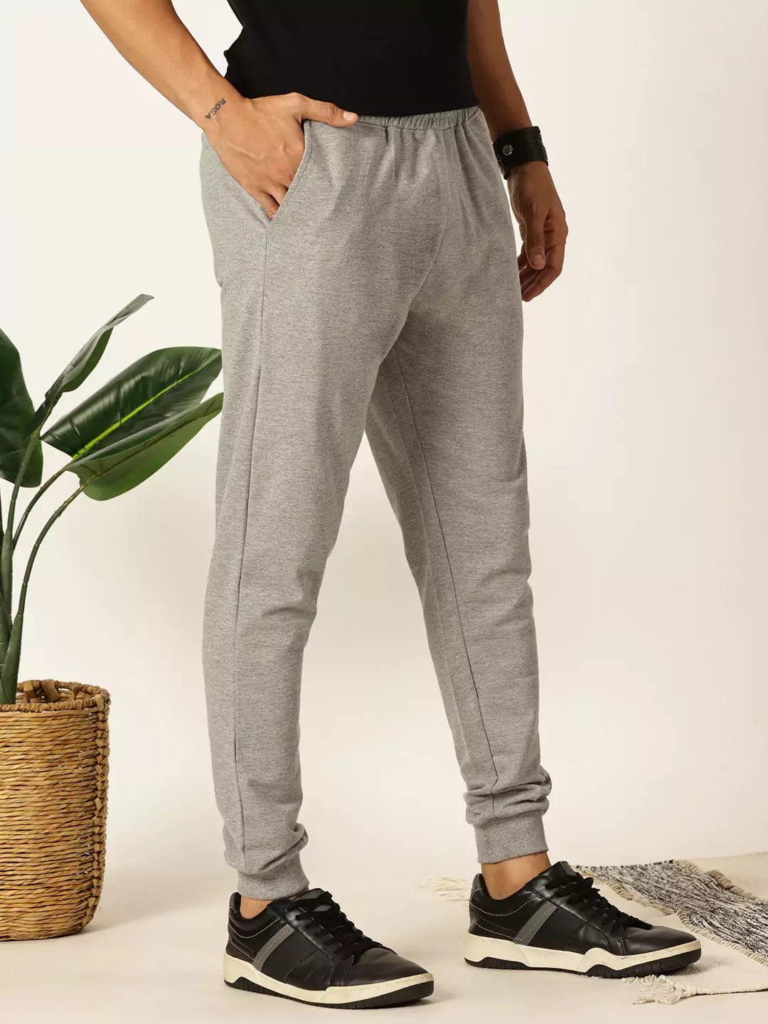 Thomas Scott Men Slim Fit Mid-Rise Joggers