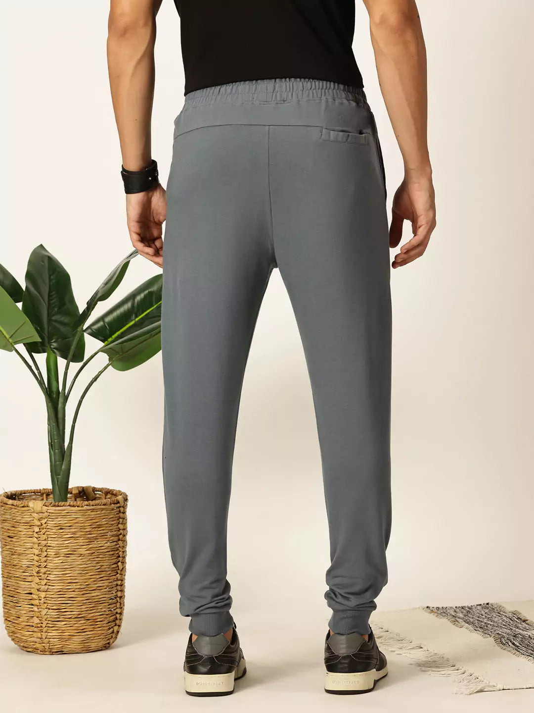 Thomas Scott Men Mid-Rise Slim Fit Joggers