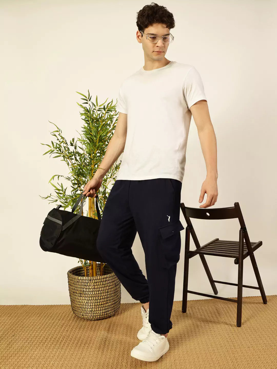 Thomas Scott Men Solid Printed Relaxed Fit Mid-Rise Cargo Joggers