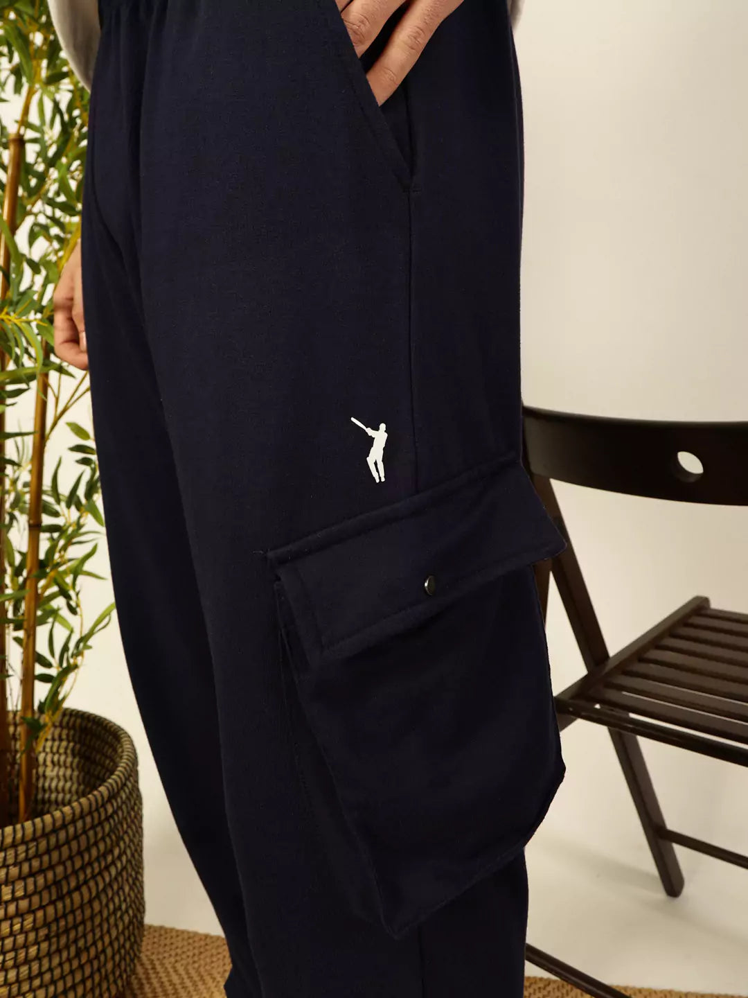 Thomas Scott Men Solid Printed Relaxed Fit Mid-Rise Cargo Joggers