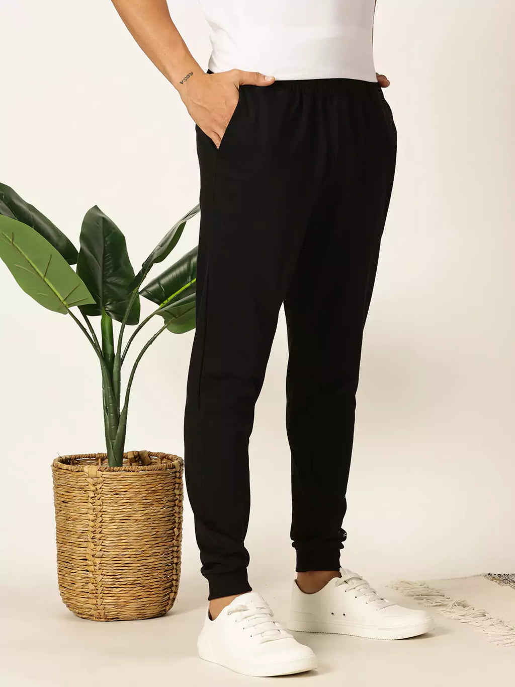 Thomas Scott Men Slim Fit Mid-Rise Joggers