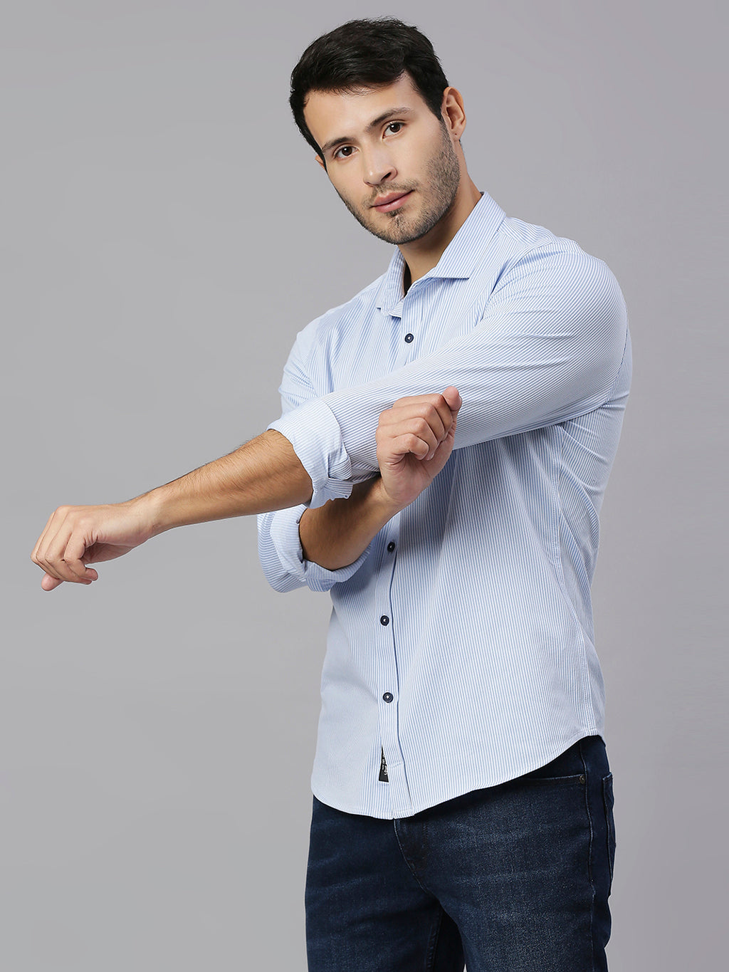 Thomas Scott Men Baby Blue Classic Slim Fit Long Sleeves Spread Collar Pinstripes Knitted Casual Shirt