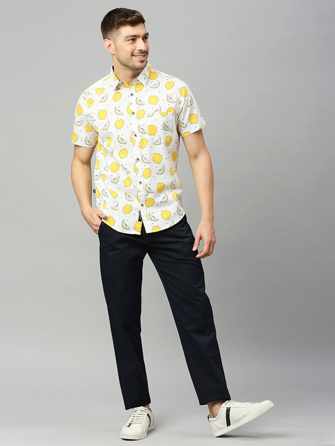 Thomas Scott Men Beige Classic Short Sleeves Slim Fit Spread Collar Conversational Printed Cotton Casual Shirt