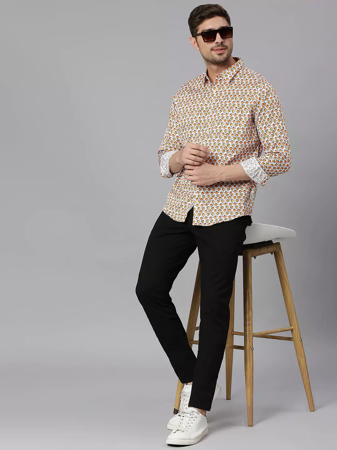 Thomas Scott Men Classic Slim Fit Conversational Printed Pure Cotton Casual Shirt