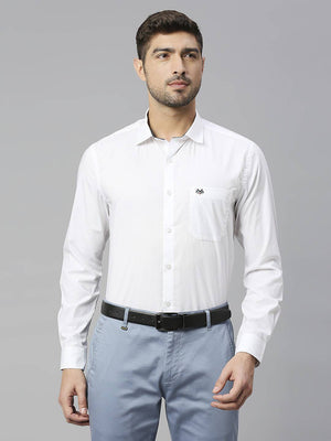 White Spread Collar Classic Fit Slim Fit Pure Cotton Formal Shirt For Men