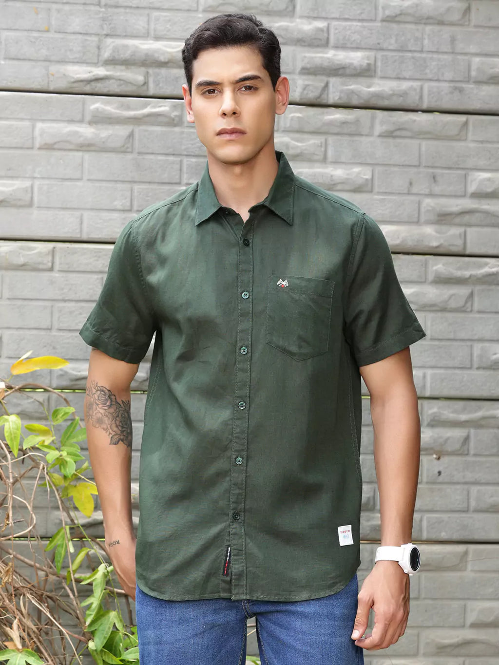 Thomas Scott Men Solid Classic Slim Fit Cotton Linen Faded Opaque Casual Shirt