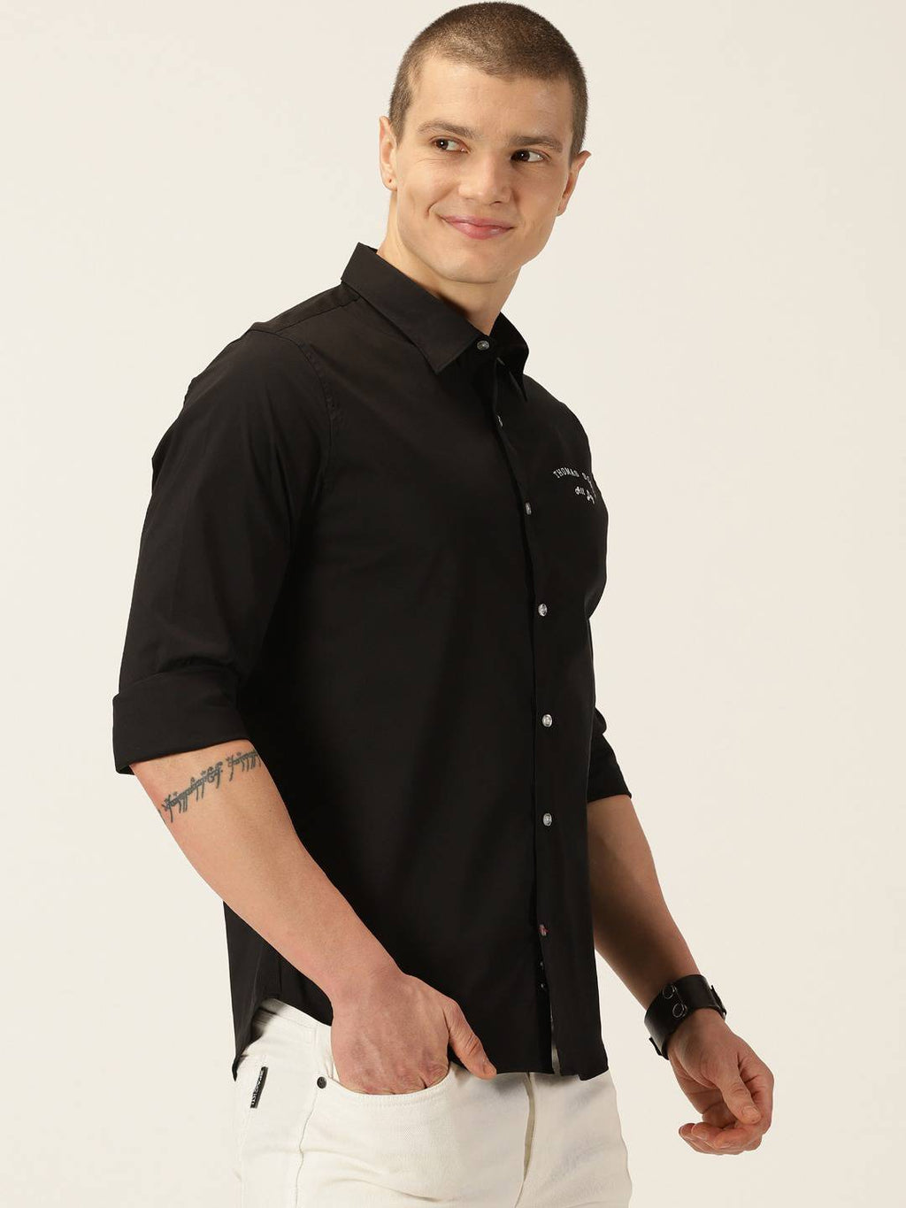 Thomas Scott Men Classic Slim Fit Spread Collar Long Sleeve Casual Shirt