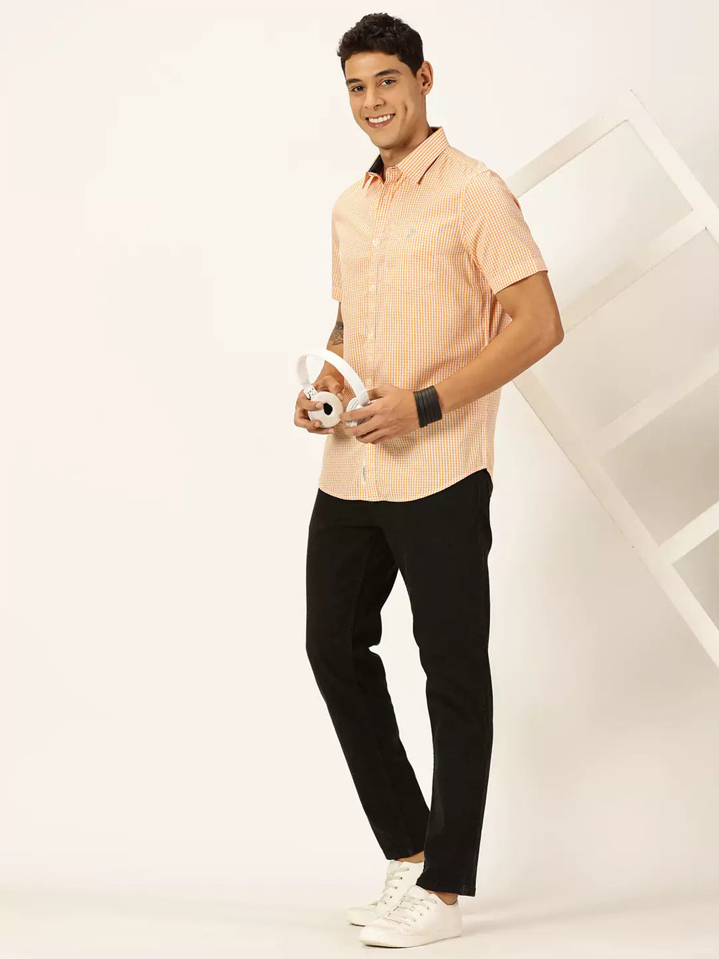 Thomas Scott Men Standard Slim Fit Checked Pure Cotton Casual Shirt