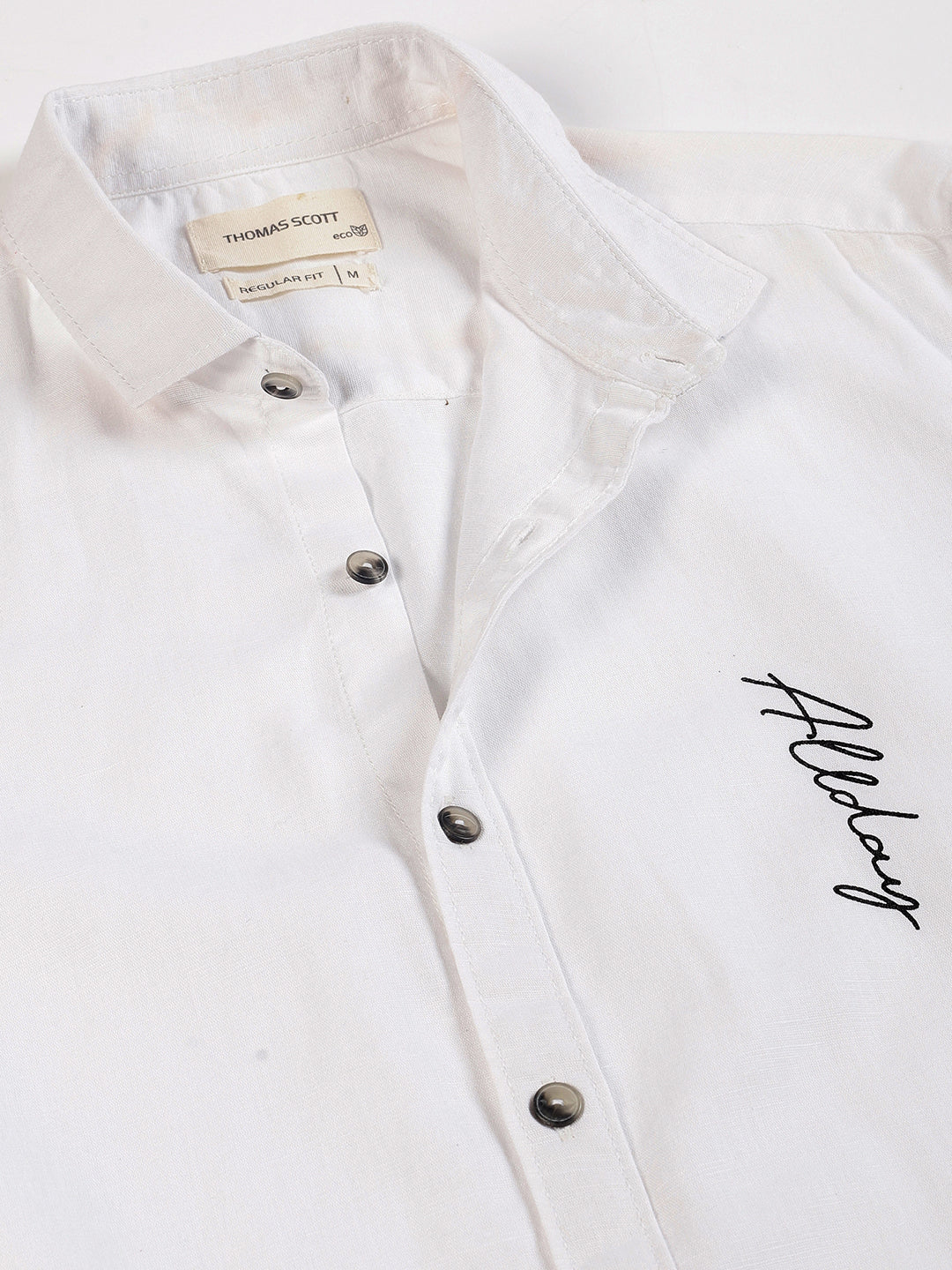 Thomas Scott Men White Classic Regular Fit Long Sleeves Spread Collar Typography Printed Cotton Linen Casual Shirt