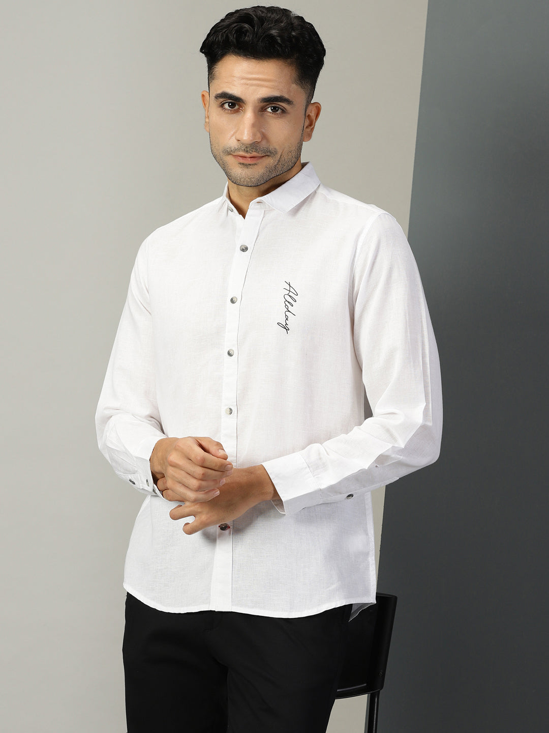 Thomas Scott Men White Classic Regular Fit Long Sleeves Spread Collar Typography Printed Cotton Linen Casual Shirt