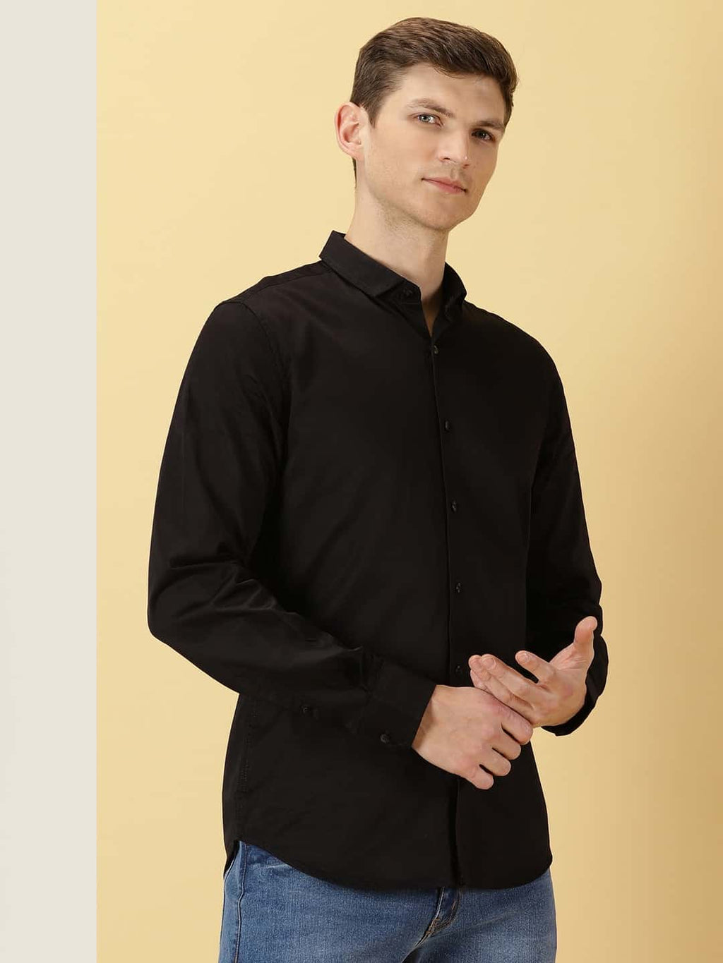 Thomas Scott Men Classic Slim Fit Spread Collar Casual Shirt