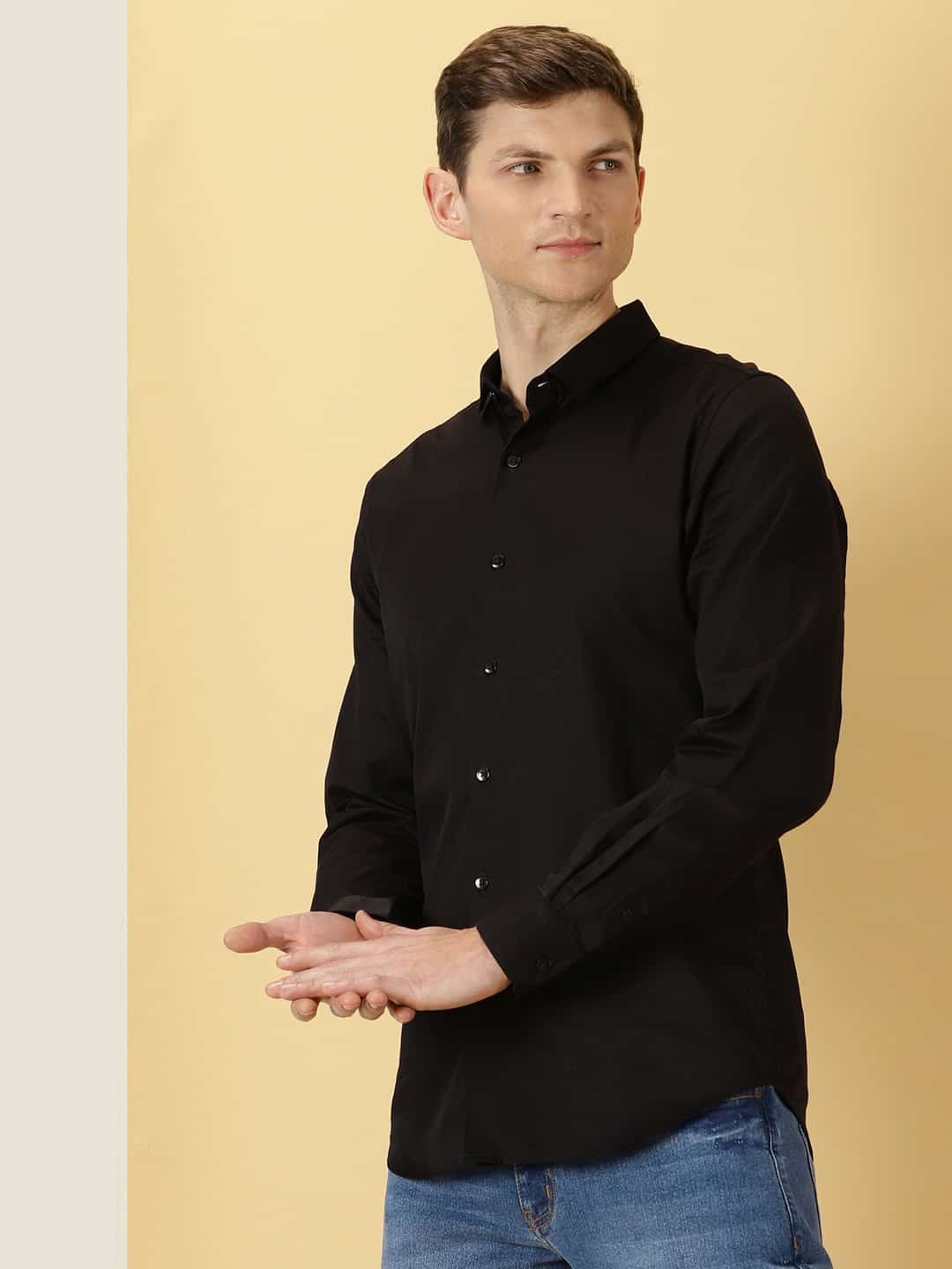 Thomas Scott Men Classic Slim Fit Spread Collar Casual Shirt