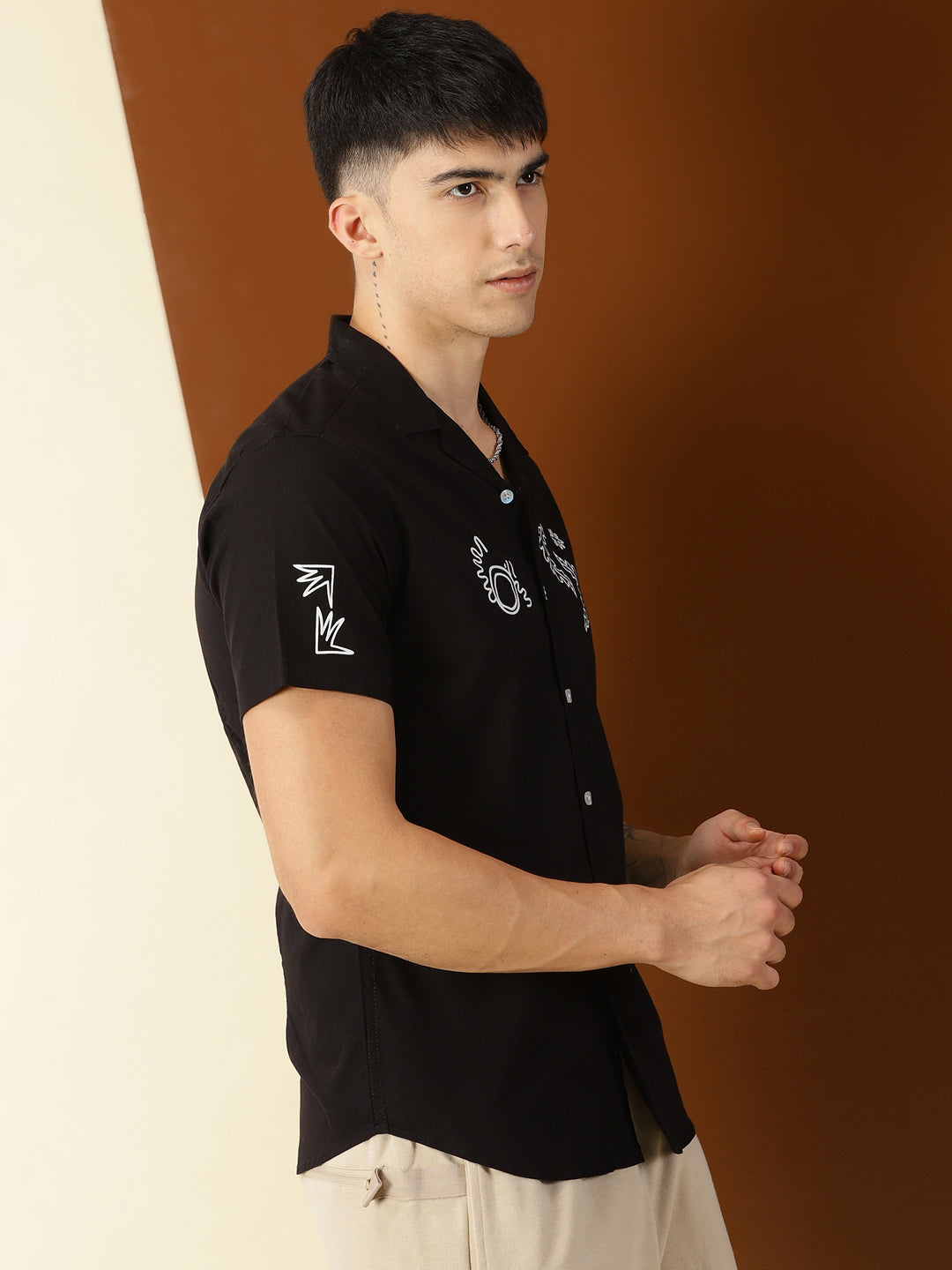 Thomas Scott Men Black Premium Short Sleeves Regular Fit Cuban Collar Conversational Printed Cotton Casual Shirt
