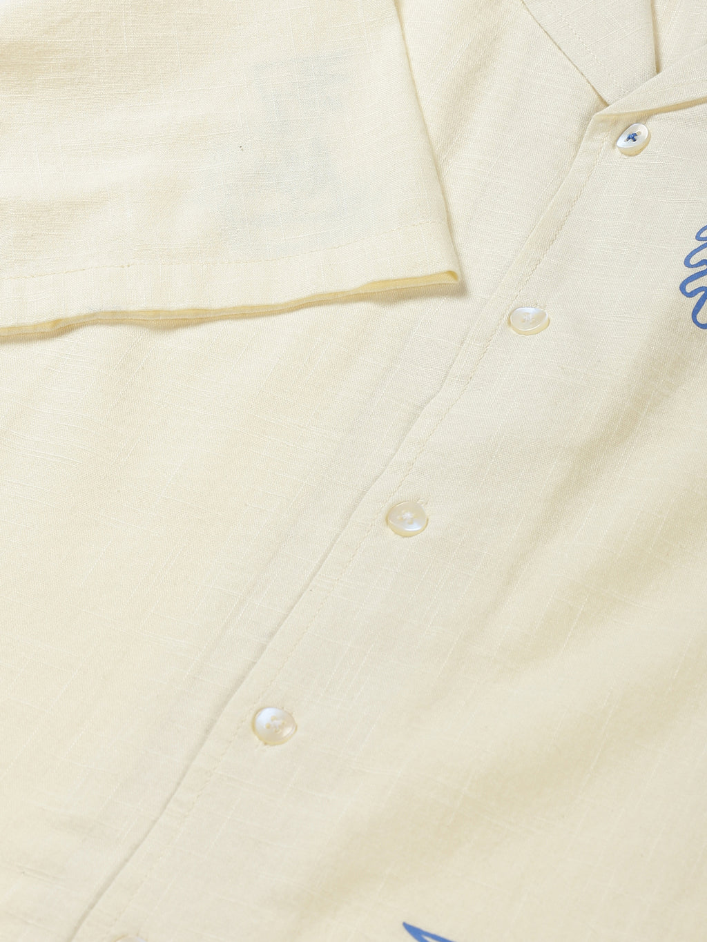 Thomas Scott Men Off White Premium Short Sleeves Regular Fit Cuban Collar Conversational Printed Cotton Casual Shirt