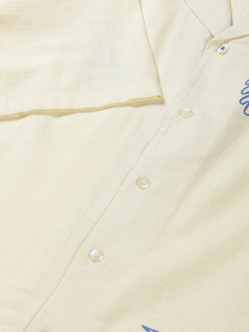 Thomas Scott Men Off White Premium Short Sleeves Regular Fit Cuban Collar Conversational Printed Cotton Casual Shirt