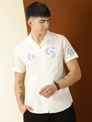 Thomas Scott Men Off White Premium Short Sleeves Regular Fit Cuban Collar Conversational Printed Cotton Casual Shirt