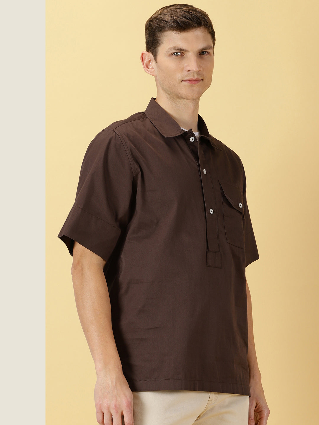 Thomas Scott Men Brown Regular Fit Short Sleeves Spread Collar Solid Cotton Casual Shirt