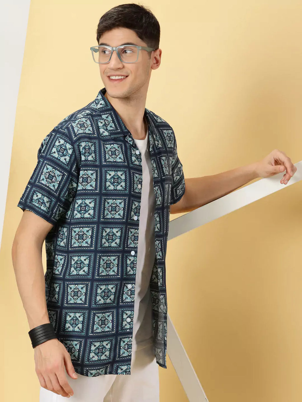 Thomas Scott Men Classic Printed Cuban Collar Short Sleeves Casual Shirt
