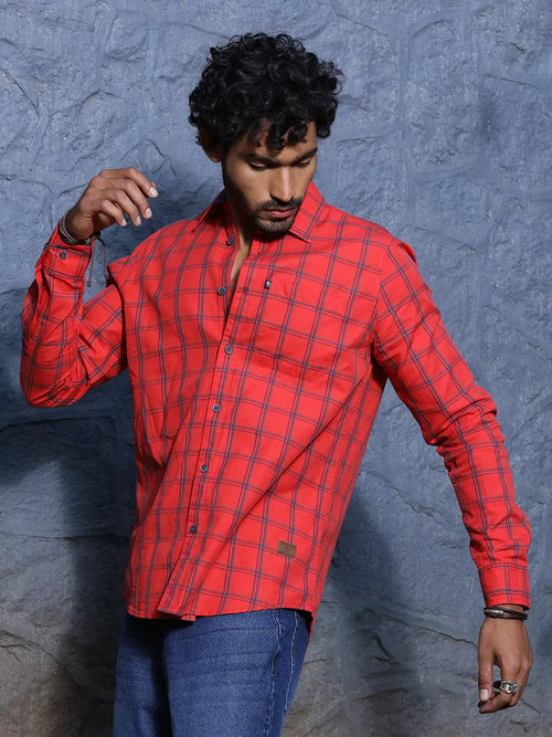 Thomas Scott Men Slim Fit Checked Spread Collar Long Sleeves Cotton Casual Shirt