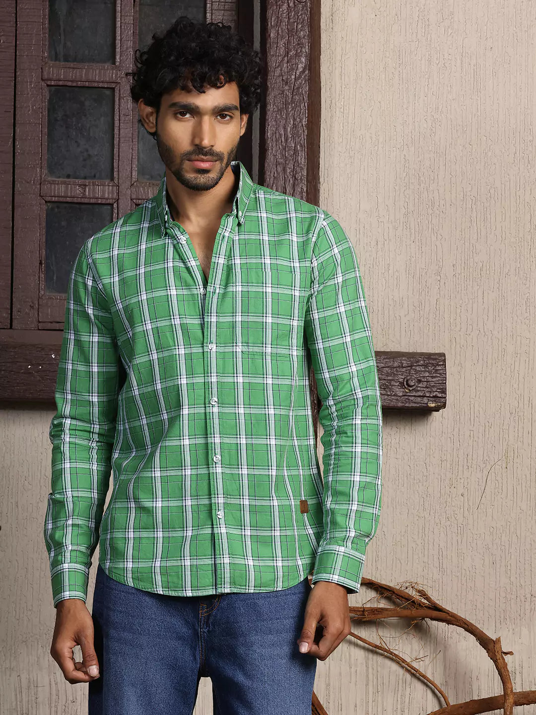 Thomas Scott Men Standard Slim Fit Tartan Checks Pure Cotton Casual Shirt