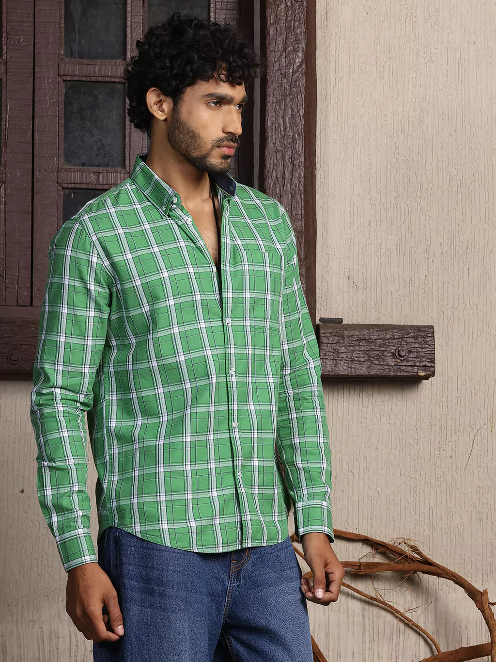 Thomas Scott Men Standard Slim Fit Tartan Checks Pure Cotton Casual Shirt