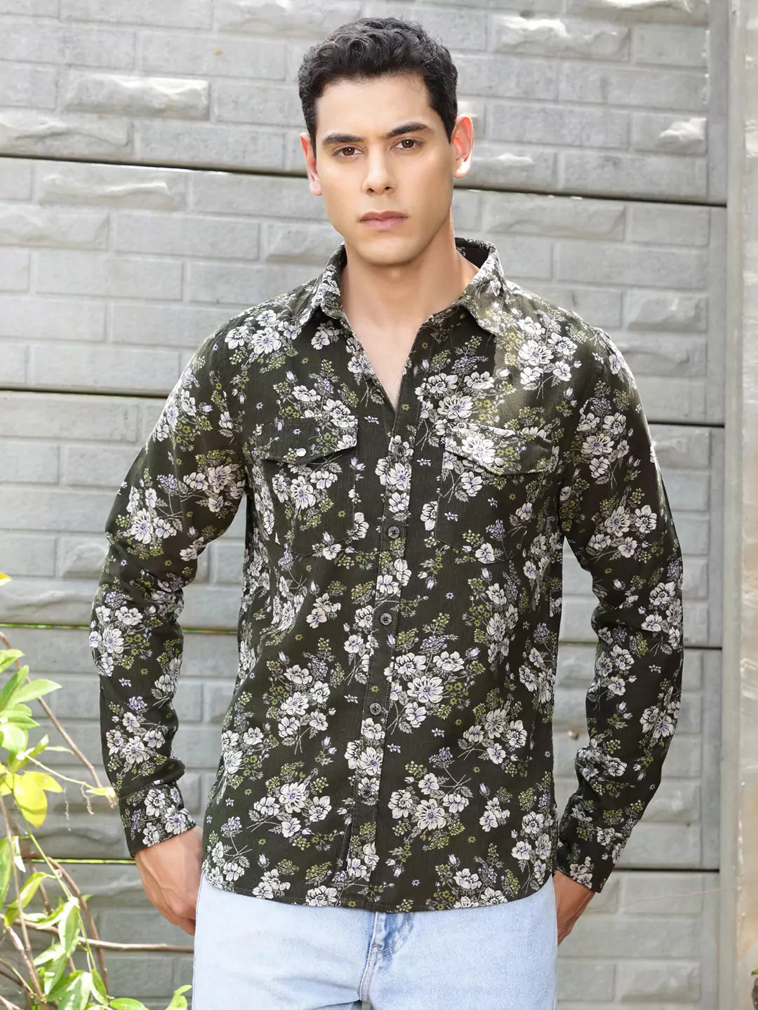 Thomas Scott Men Premium Slim Fit Floral Printed Spread Collar Casual Shirt