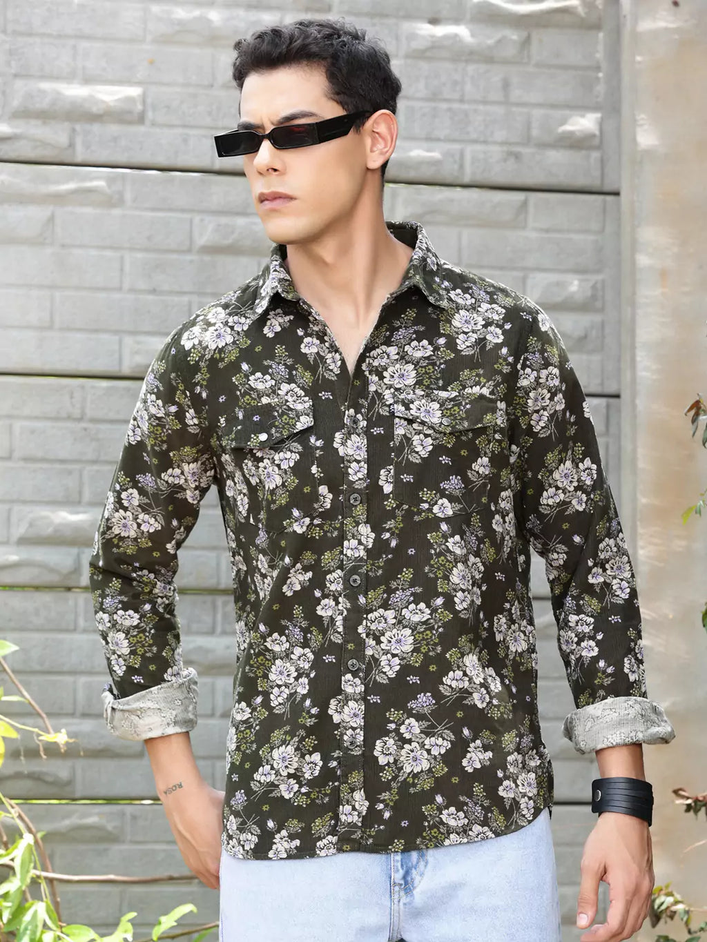 Thomas Scott Men Premium Slim Fit Floral Printed Spread Collar Casual Shirt