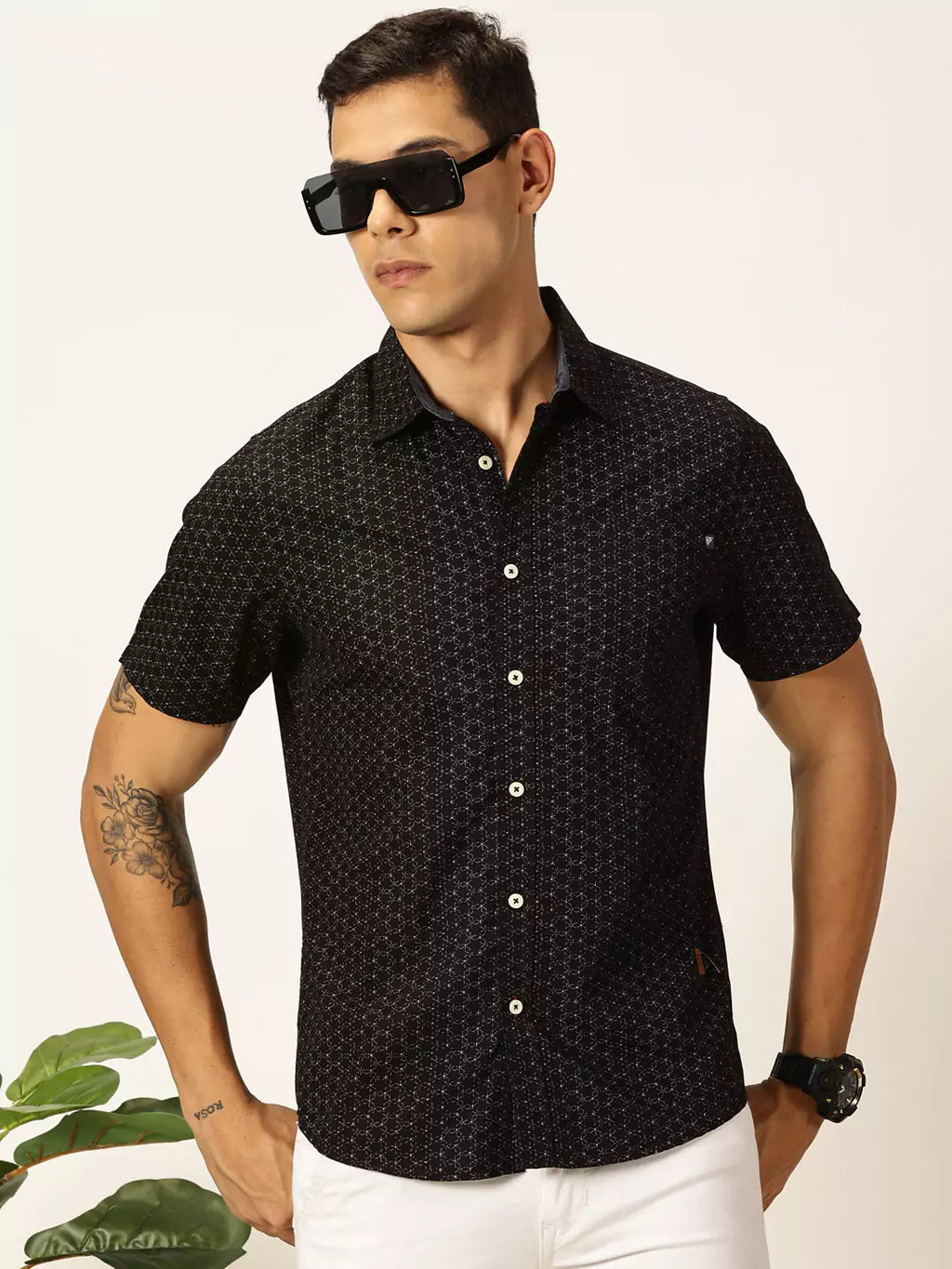 Thomas Scott Men Premium Spread Collar Conversational Printed Cotton Slim Fit Casual Shirt