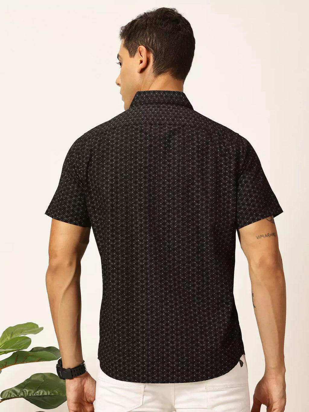 Thomas Scott Men Premium Spread Collar Conversational Printed Cotton Slim Fit Casual Shirt