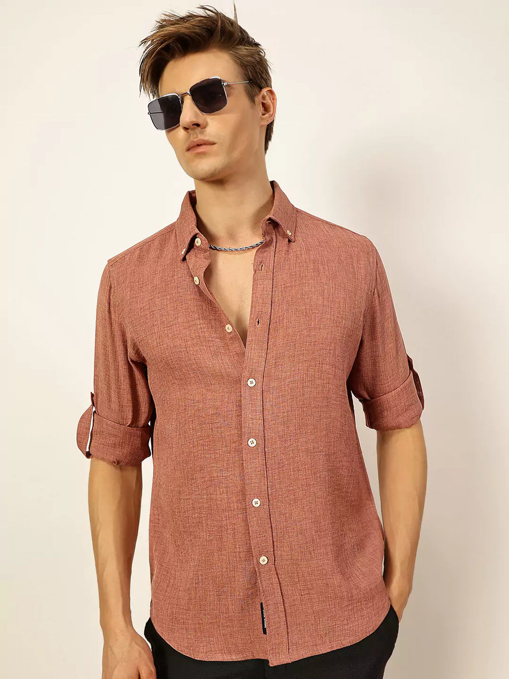 Thomas Scott Men Dark Pink Slim Fit Long Sleeves Button-Down Collar Polyester Casual Shirt