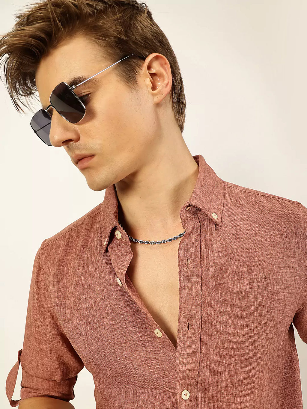 Thomas Scott Men Dark Pink Slim Fit Long Sleeves Button-Down Collar Polyester Casual Shirt