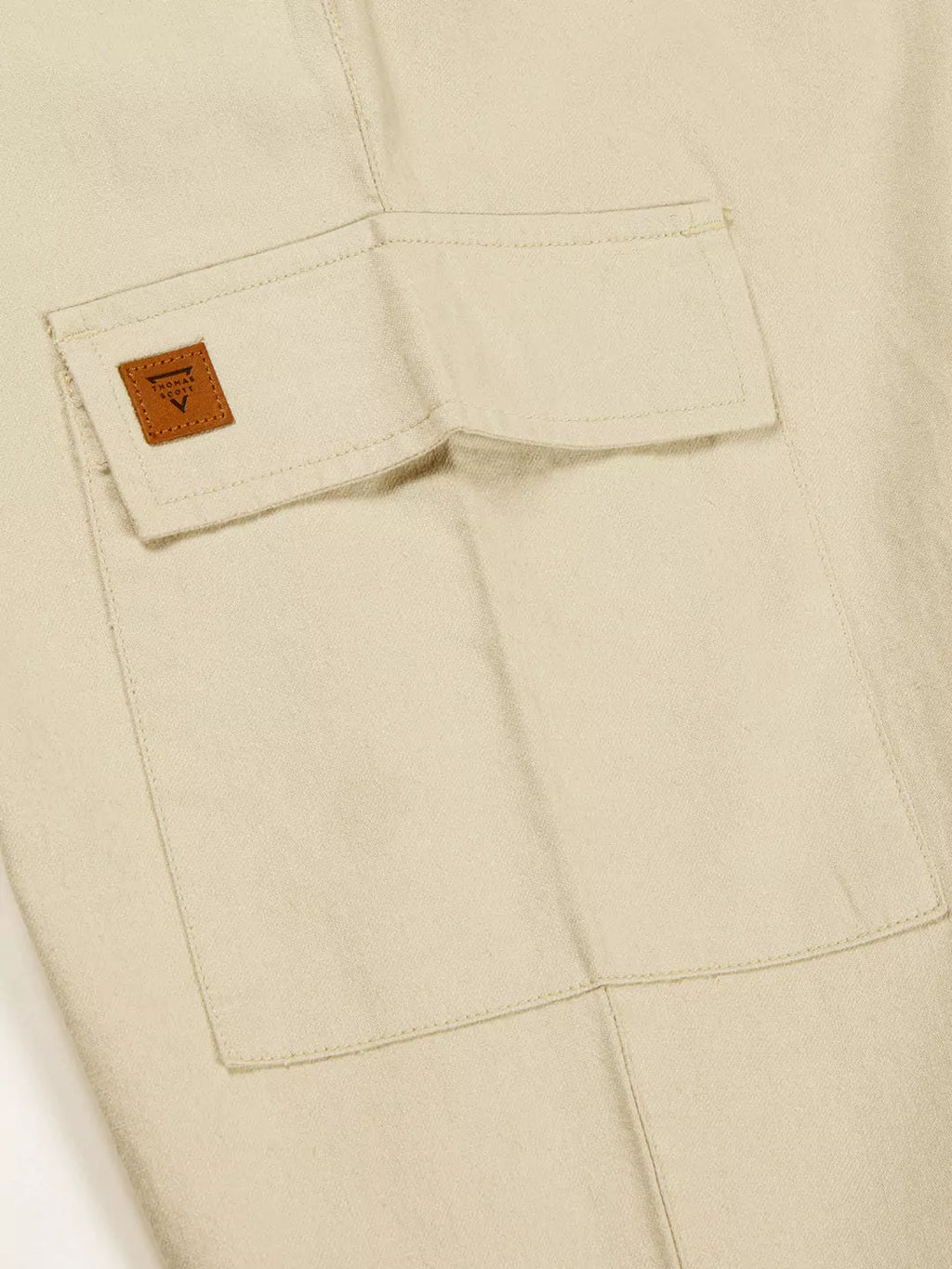 Thomas Scott Men Cream Mid-Rise Straight Fit Cotton Linen Woven Cargos Trouser