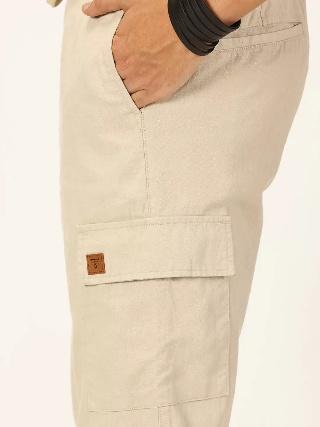 Thomas Scott Men Cream Mid-Rise Straight Fit Cotton Linen Woven Cargos Trouser