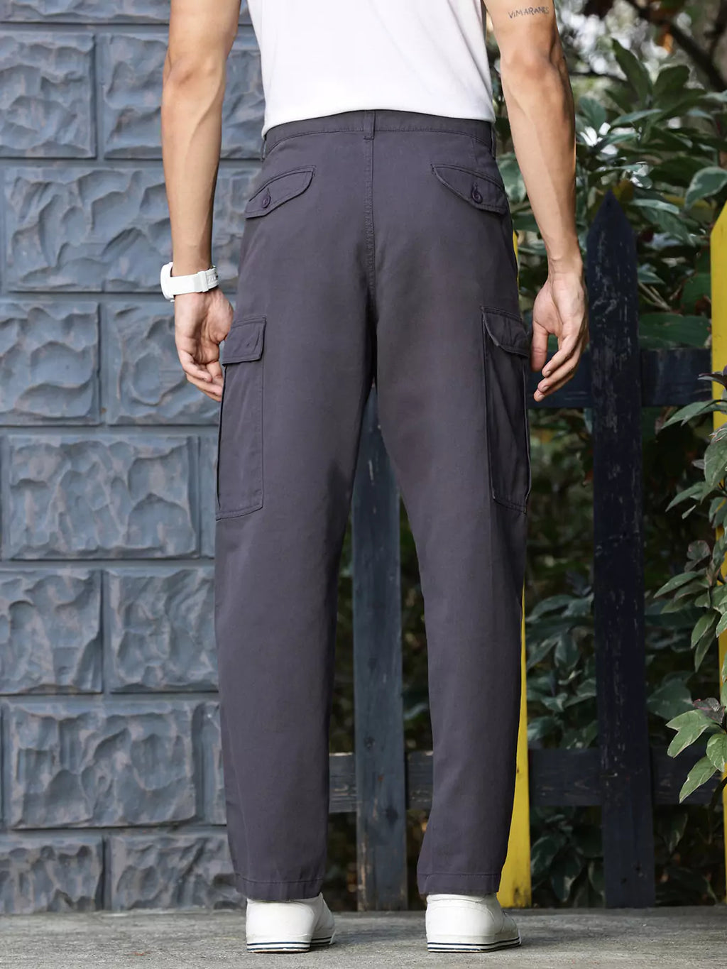 Thomas Scott Men Grey Mid-Rise Straight Fit Woven Cargo Trouser