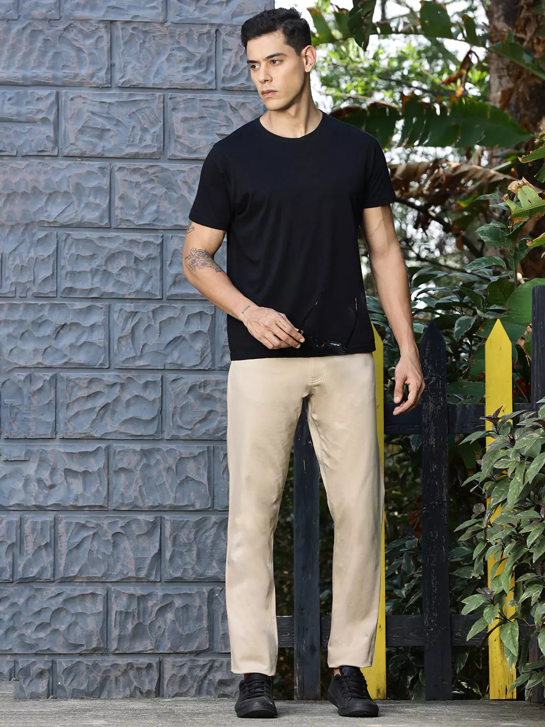 Men Beige Regular Fit Chinos Trouser