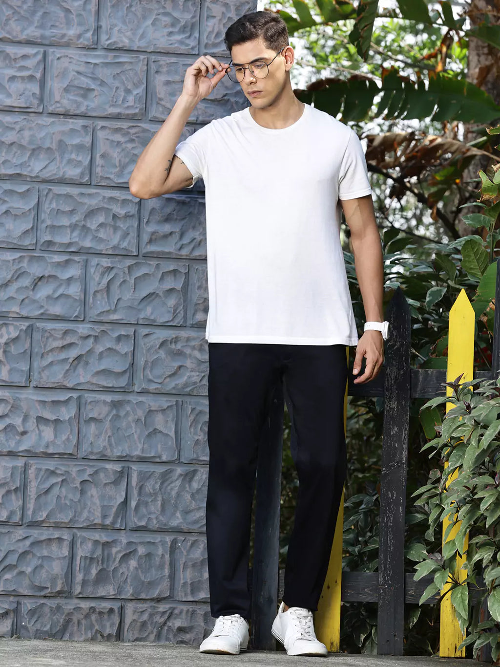 Thomas Scott Men Slim Fit Mid-Rise Chinos Trousers