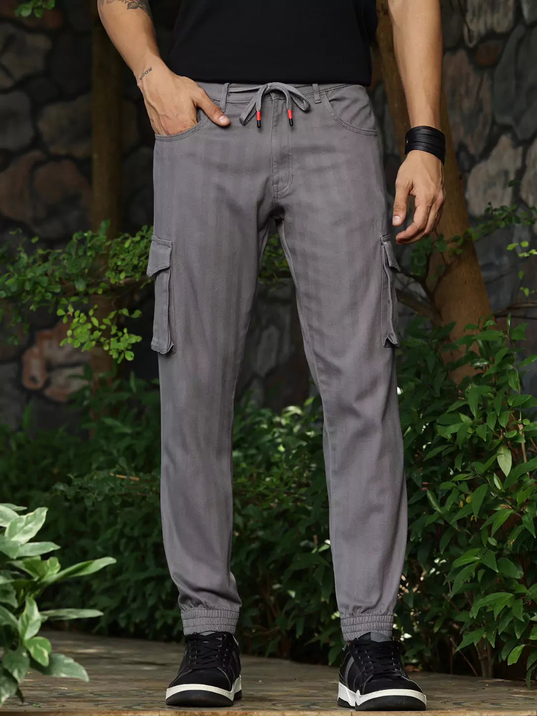 Thomas Scott Men Smart Slim Fit Mid-Rise Cargos Trousers