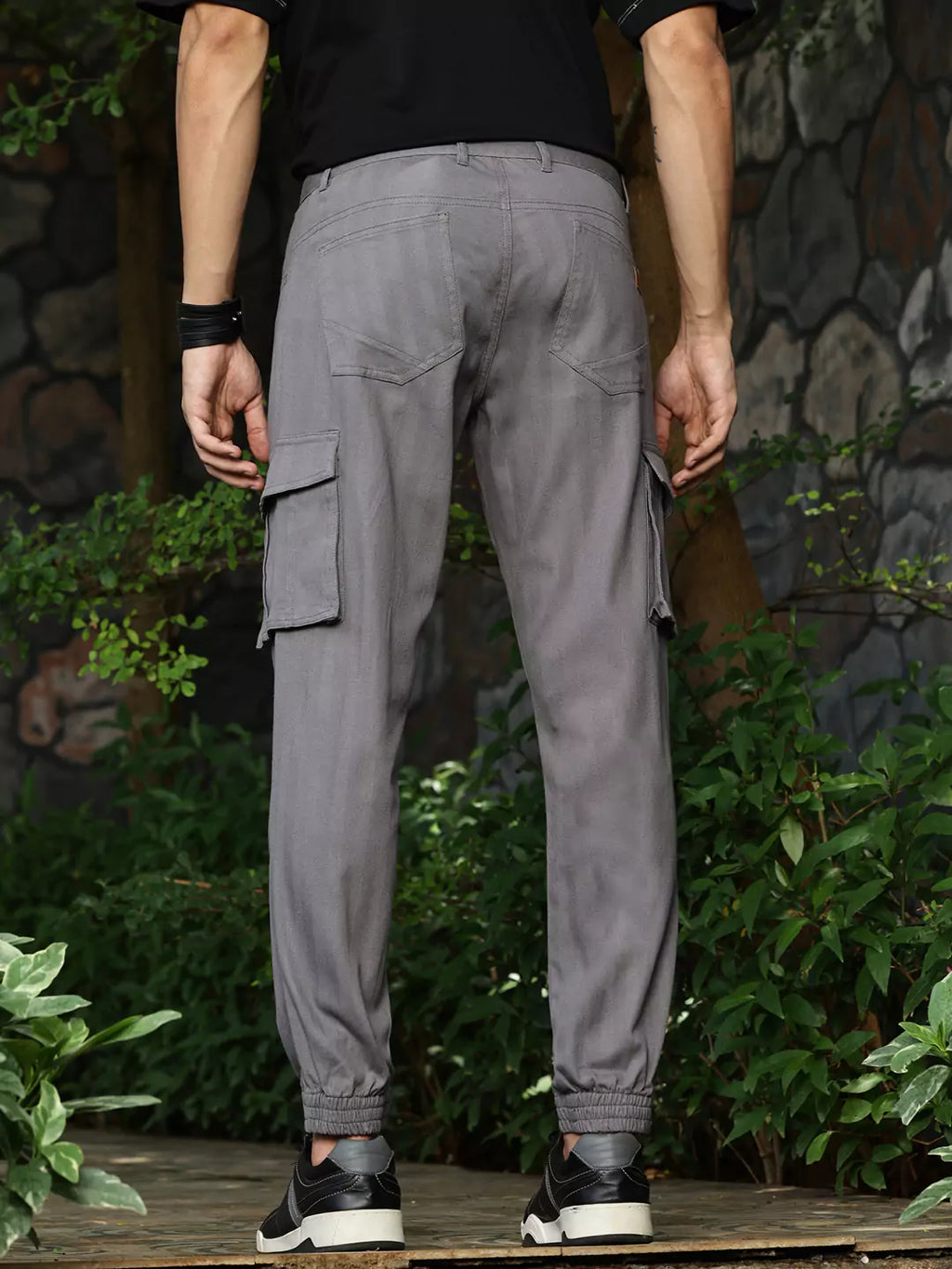 Thomas Scott Men Smart Slim Fit Mid-Rise Cargos Trousers