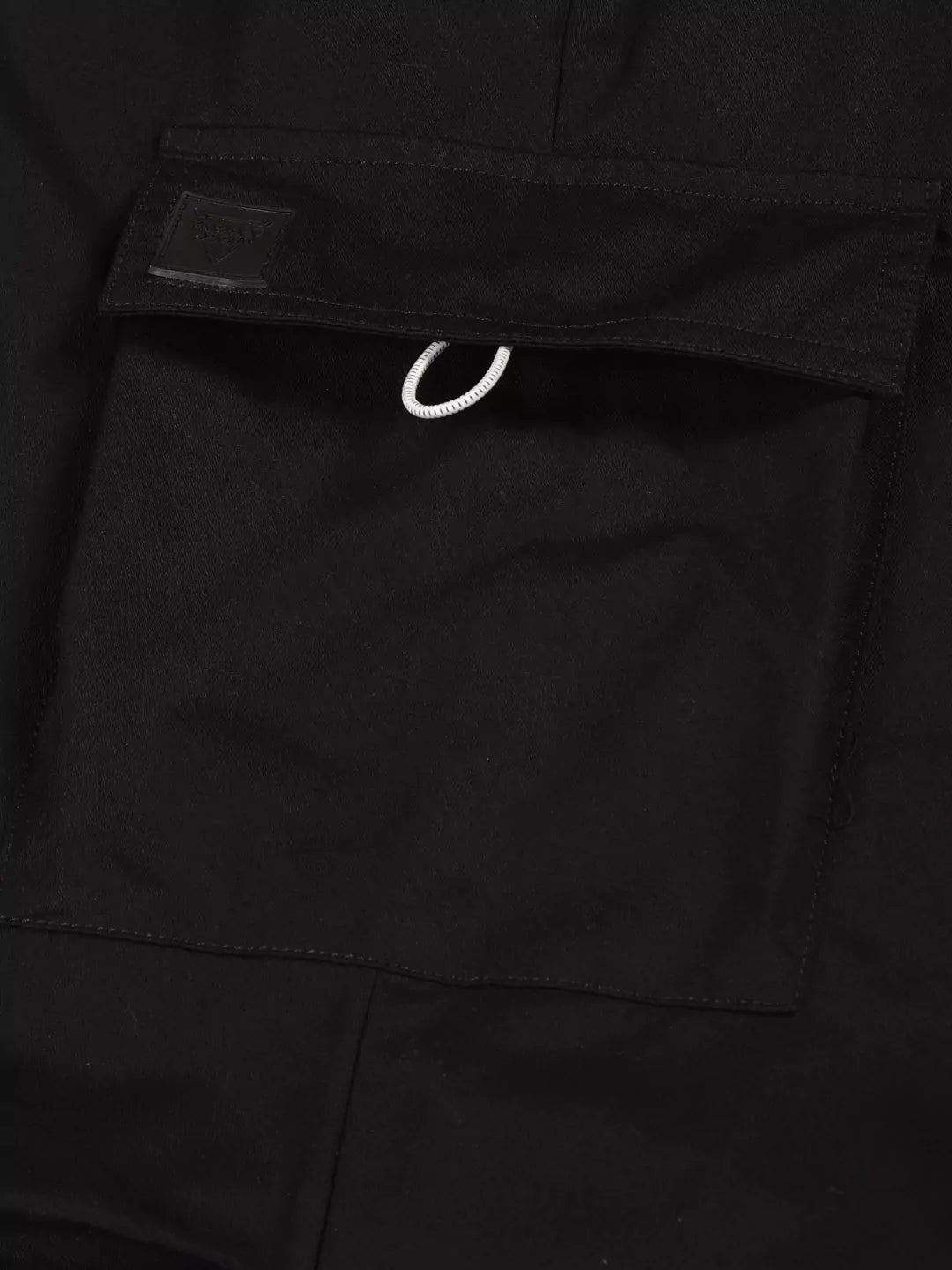 Thomas Scott Men Black Mid-Rise Regular Fit Parashute Cargos Trousers