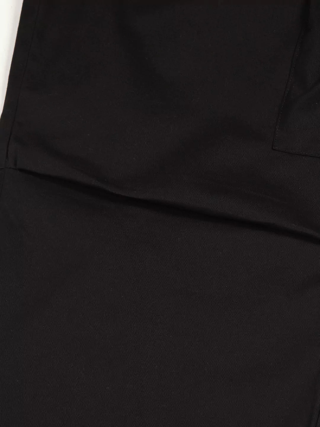 Thomas Scott Men Black Mid-Rise Regular Fit Parashute Cargos Trousers