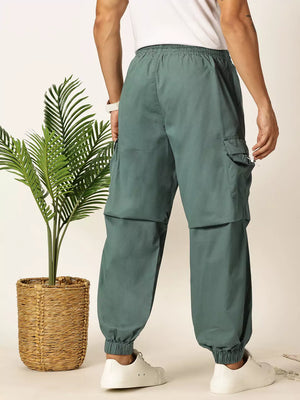 Thomas Scott Men Green Mid-Rise Regular Fit Parashute Cargos Trousers