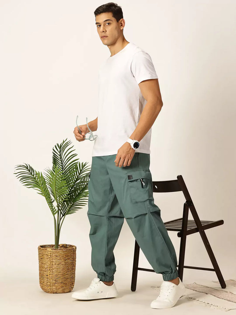 Thomas Scott Men Green Mid-Rise Regular Fit Parashute Cargos Trousers