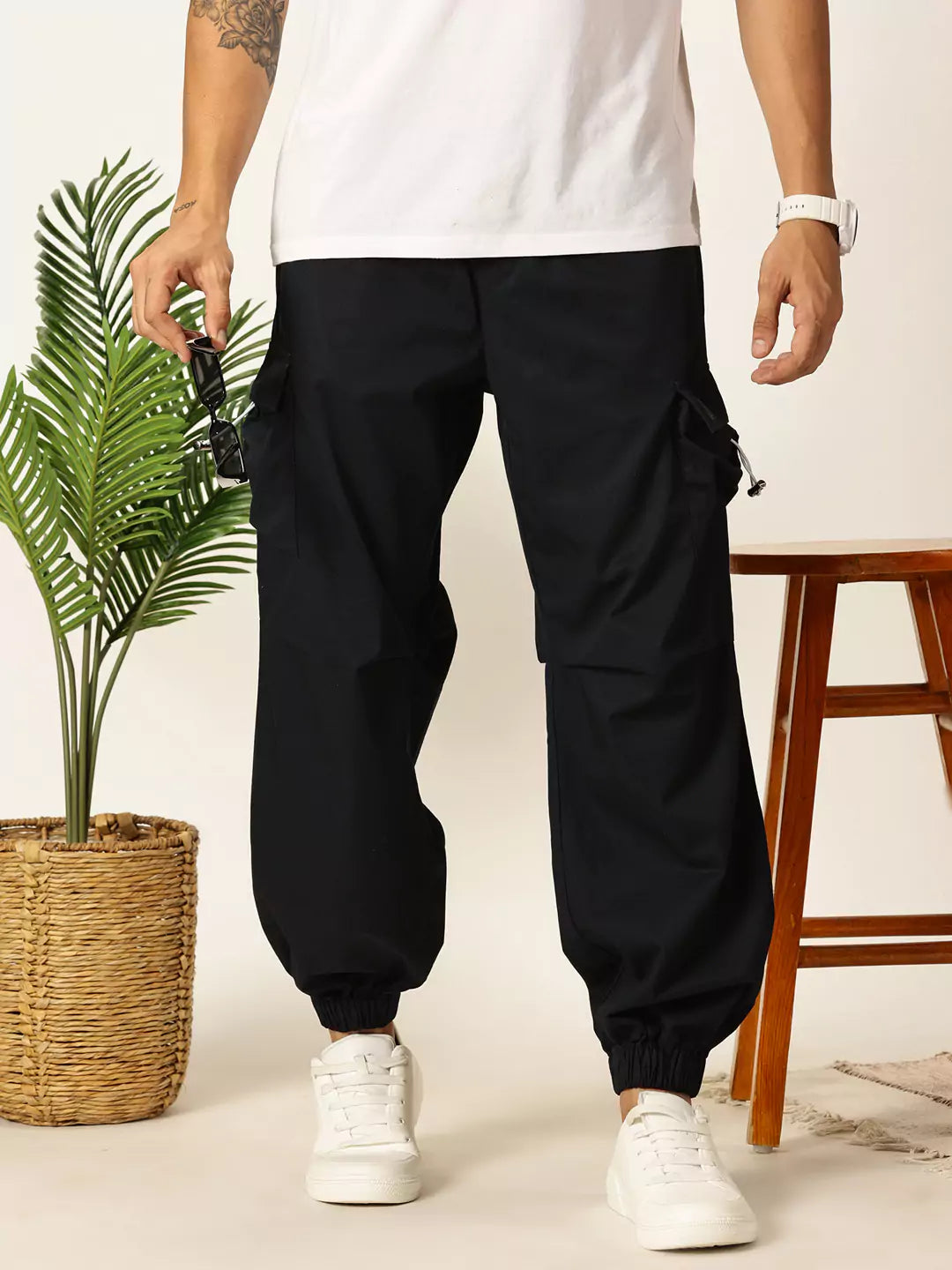 Thomas Scott Men Navy Mid-Rise Regular Fit Parashute Cargos Trousers