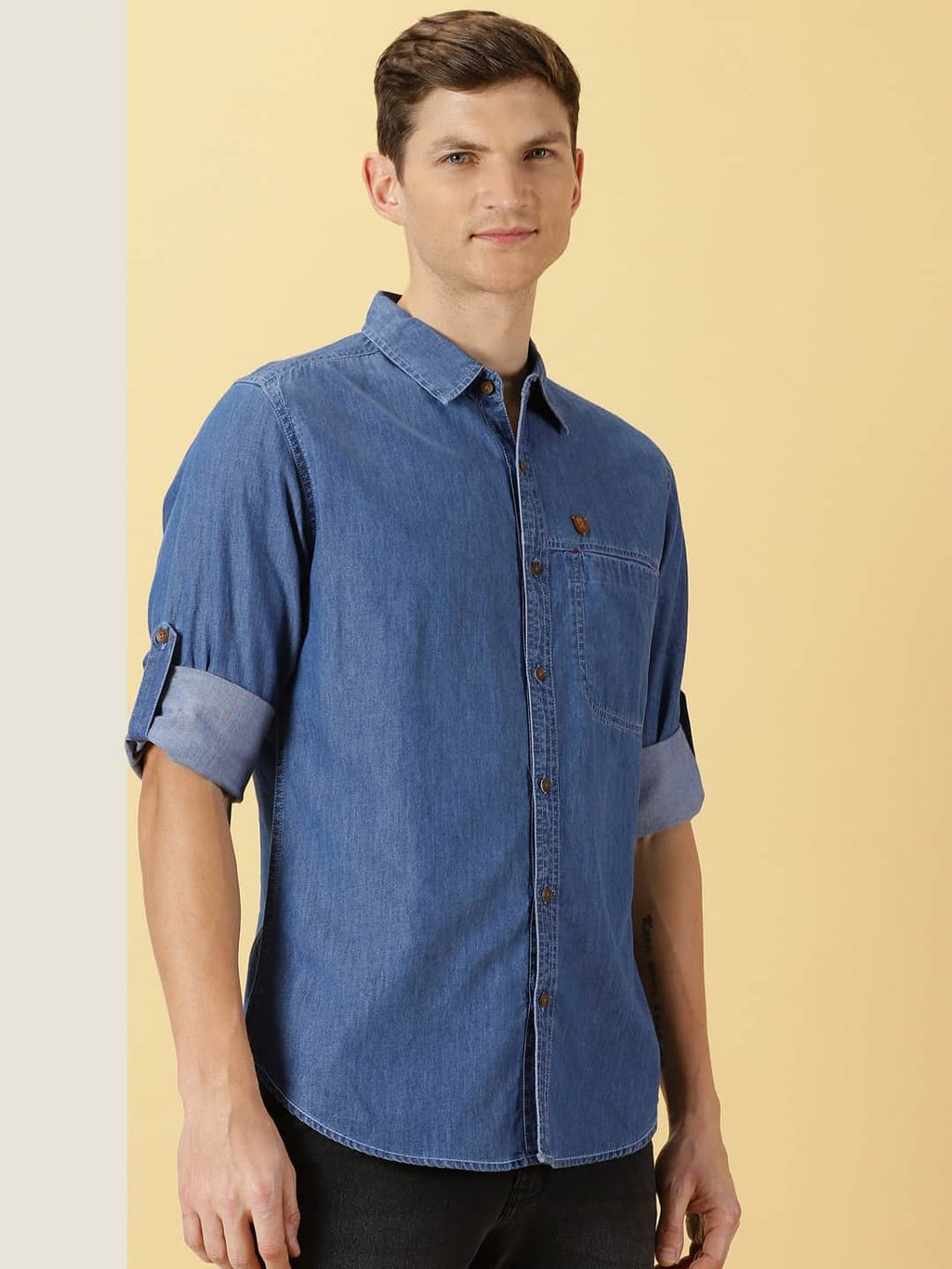 Thomas Scott Men Smart Slim Fit Spread Collar Pure Cotton Denim Casual Overdyed Shirt