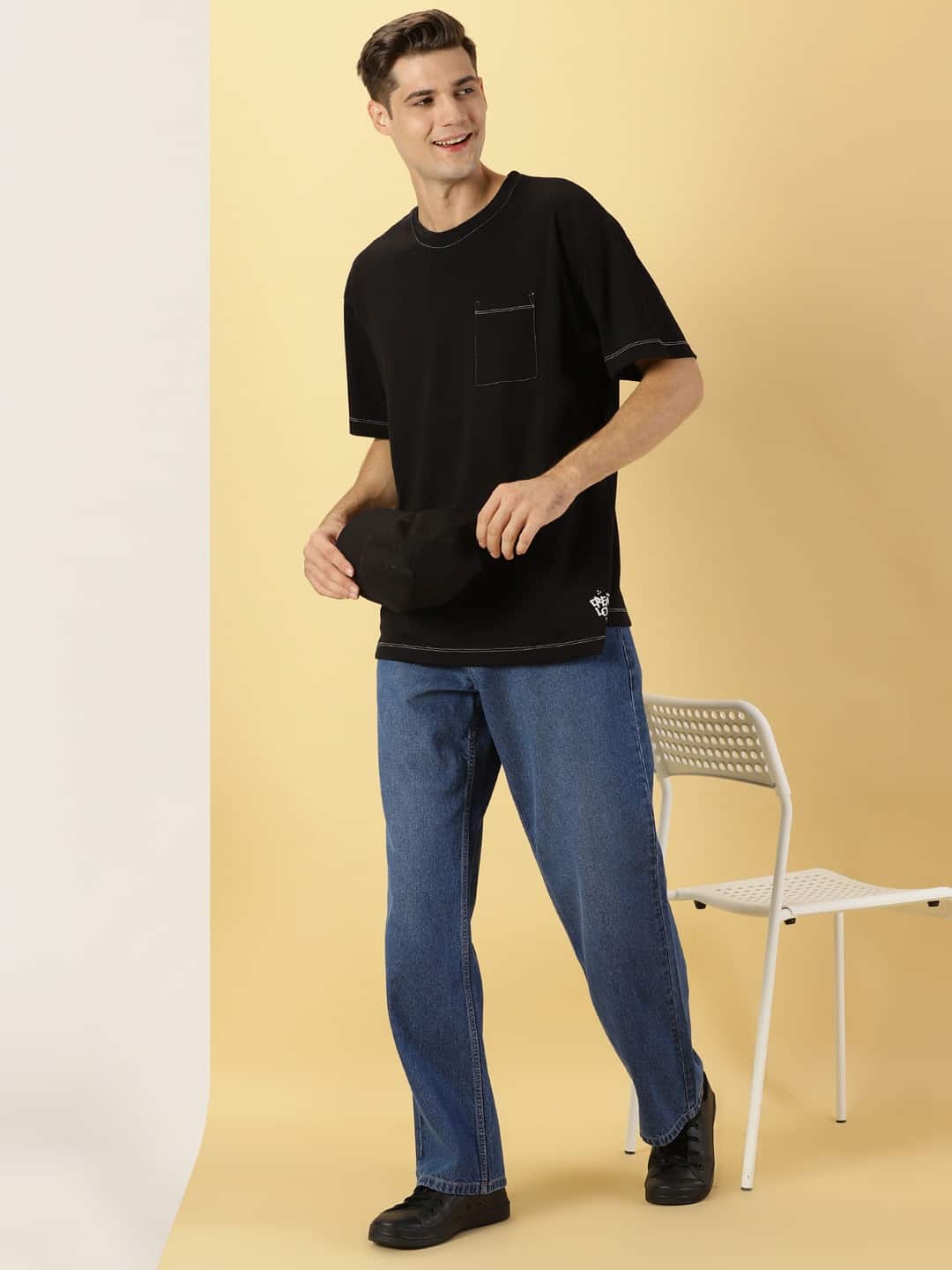 Thomas Scott Men Mid Rise Comfort Relaxed Fit Clean Look Light Fade Cotton Jeans